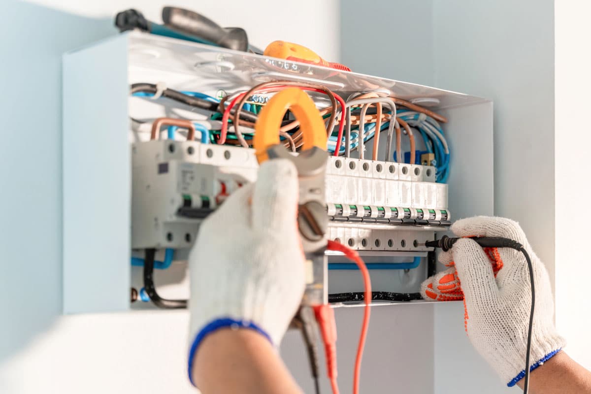 manutenzione-Impianti-elettrici-civili---Soluzioni-per-la-casa-e-il-residenziale---Elettro-System-Bedin-Vicenza